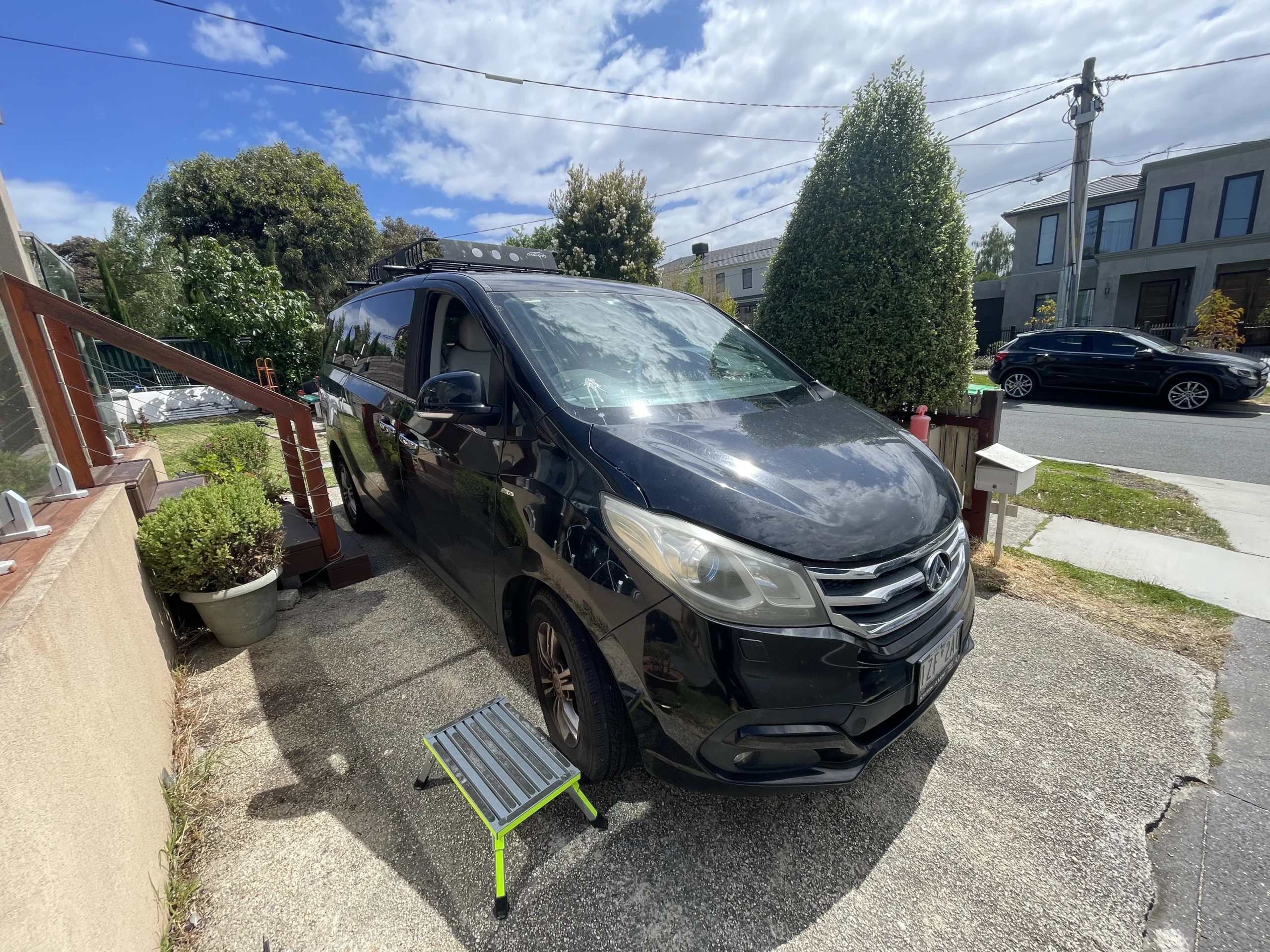 LDV G10 front windscreen replacement