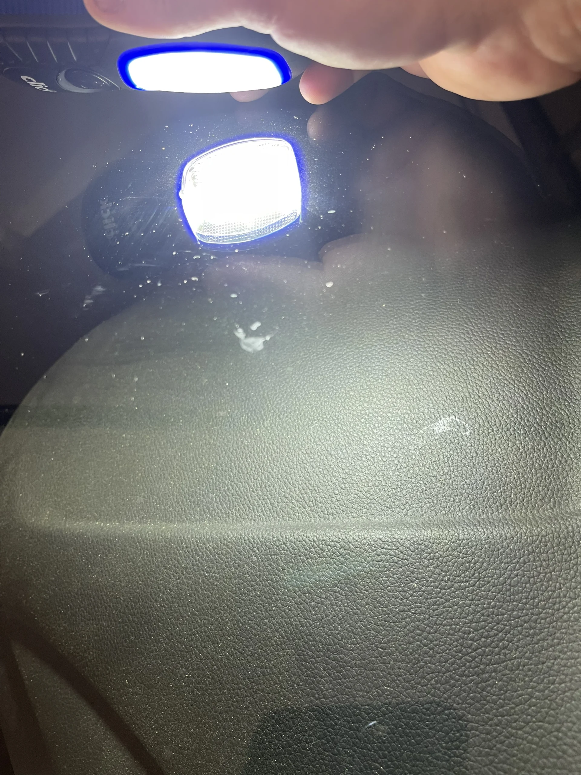 Windscreen chip repair