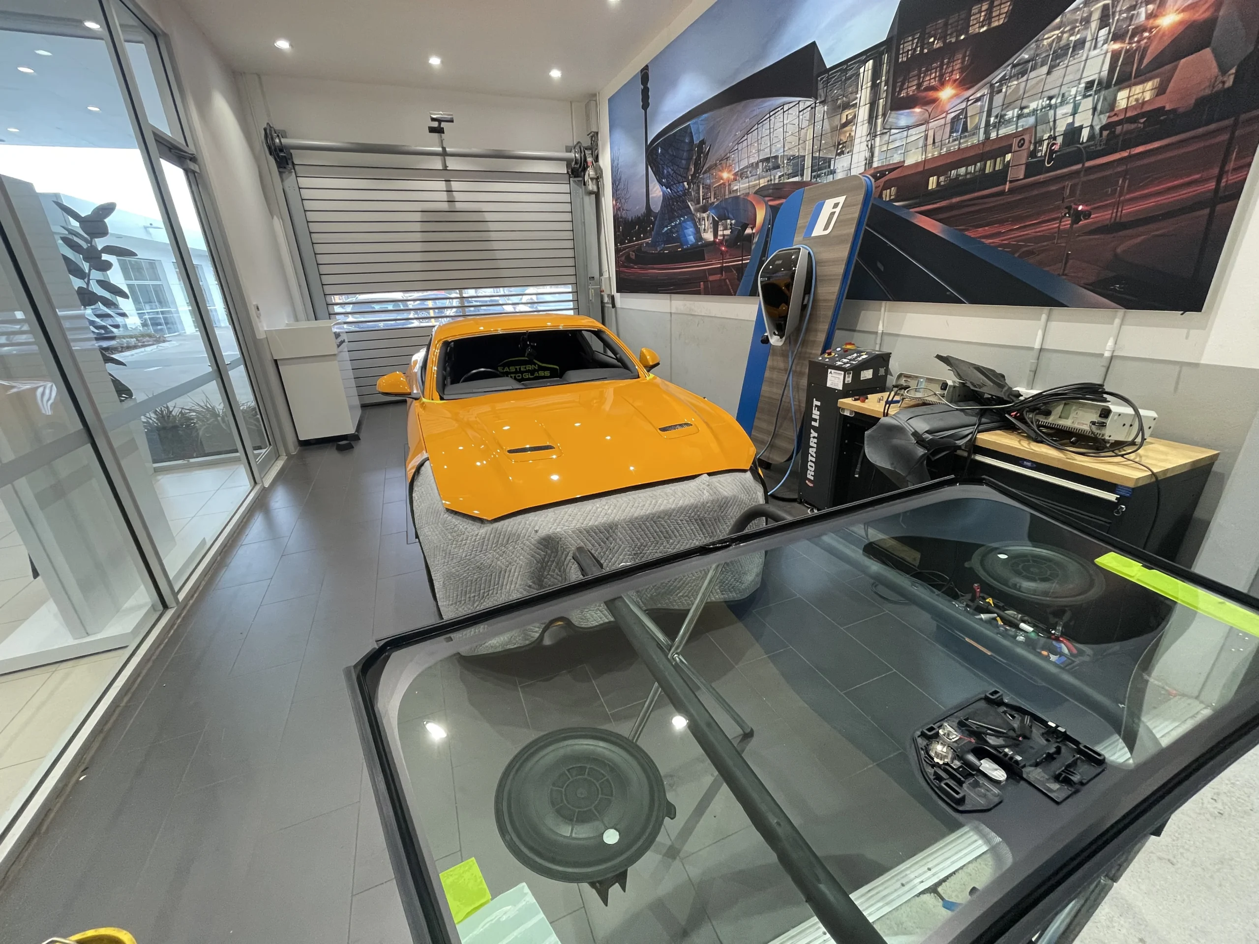 Ford Mustang windscreen replacement