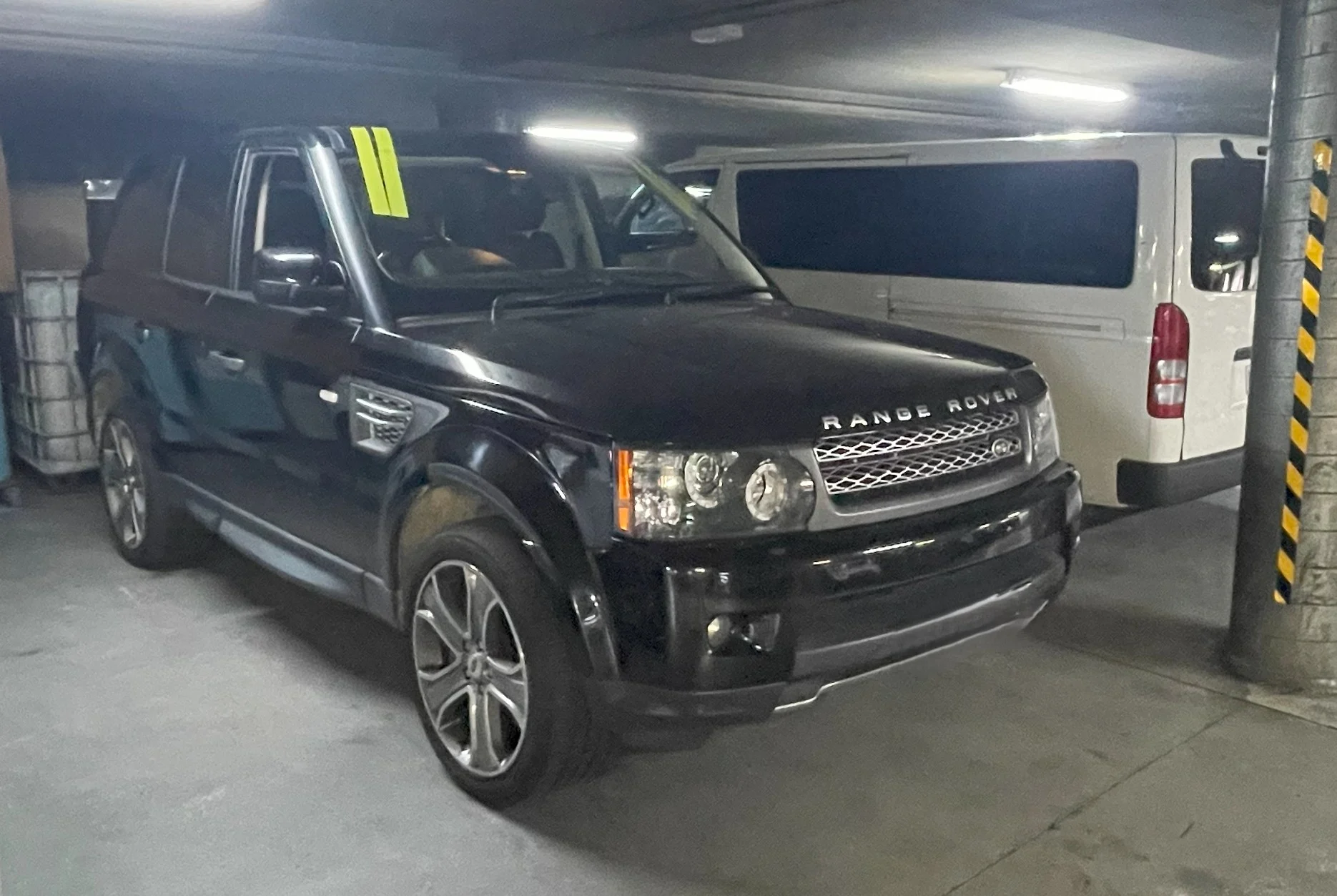 Range Rover windscreen replacement